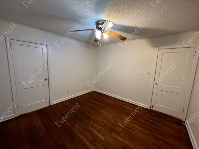 Building Photo - 7930 7th Ct S