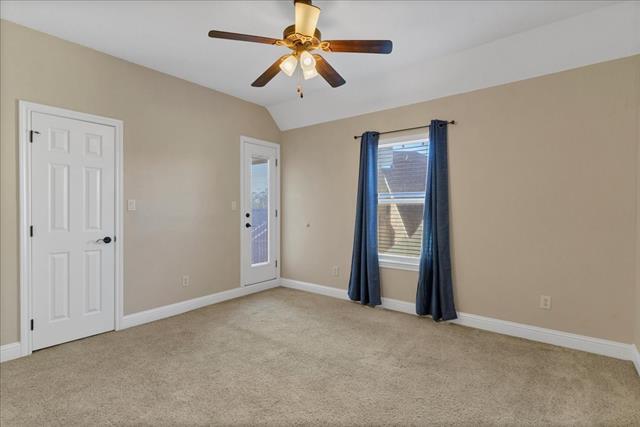 Building Photo - 3300 Fountain Way