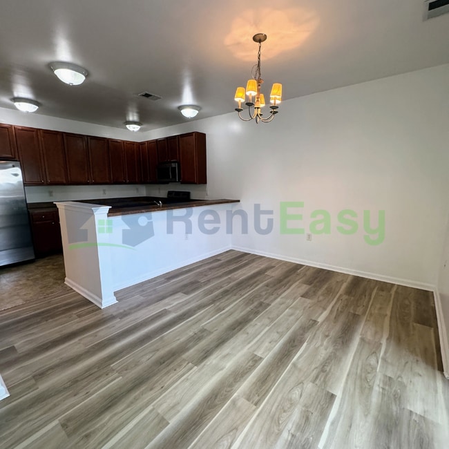 Building Photo - 1323 Emsworth Dr