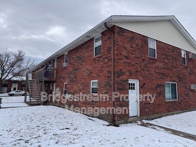 Building Photo - 1299 Sanlor Ave