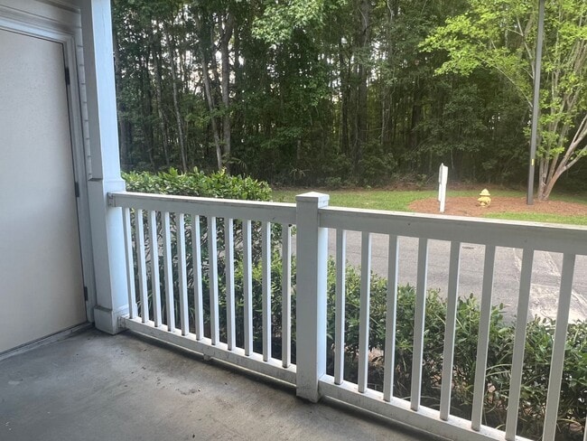 Building Photo - Great first floor unit at  Reserve at Wood...
