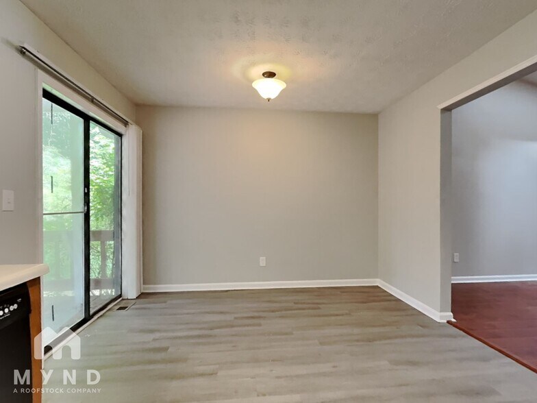 Building Photo - 2682 Winding Creek Dr