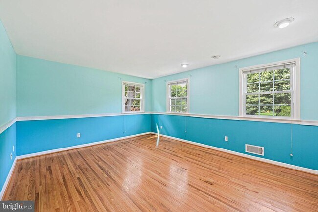 Building Photo - 7623 Highland St