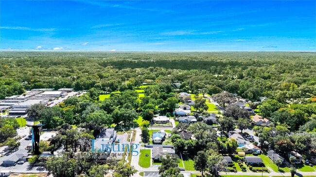 Building Photo - 39 SE 15th Terrace