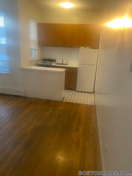 Building Photo - 61 S Huntington Ave