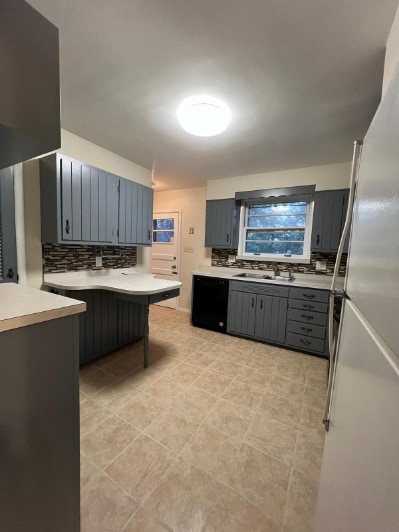 Building Photo - "Spacious 5-Bedroom Retreat with Cozy Fireplace in Fort Washington!"