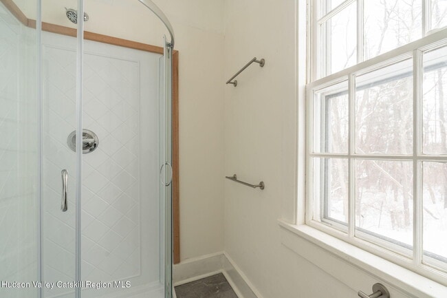 Building Photo - 56 Willowdale Farm Rd