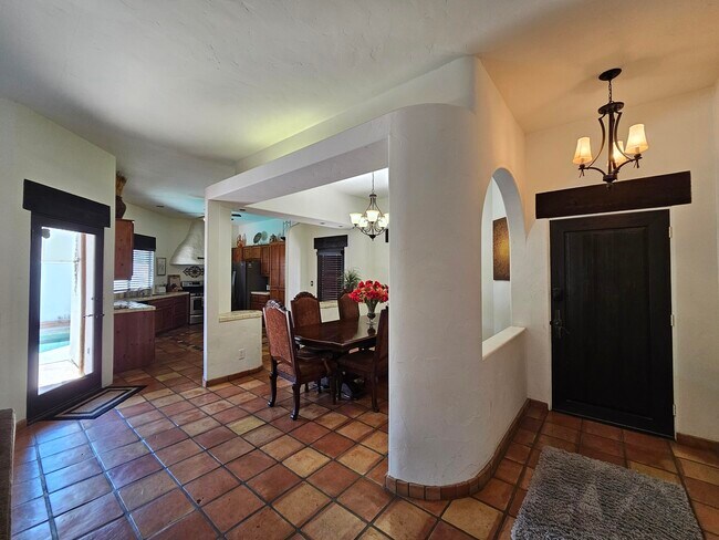 Building Photo - 52225 Avenida Obregon