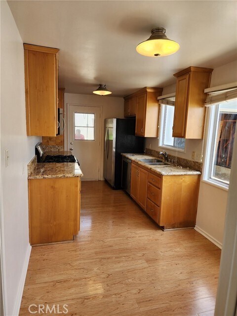 Building Photo - 3633 4th St