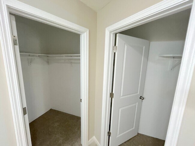 Building Photo - 2832 Epping Way Dr