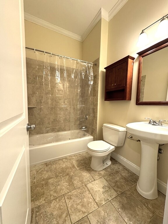 Building Photo - 3 Main St