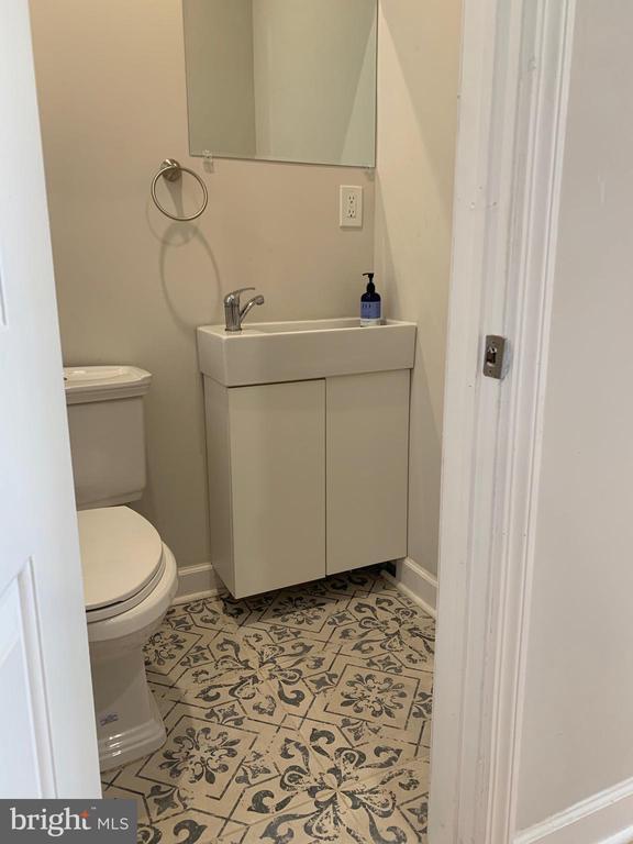 Building Photo - 2923 W Thompson St