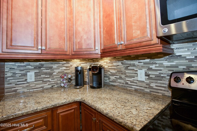 Building Photo - 5 Kemper Woods Ct