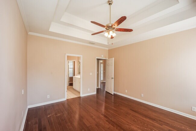 Building Photo - 84 Columns Way