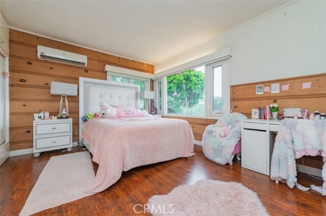 Building Photo - 2832 E Farview Ln