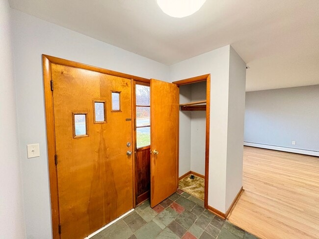 Building Photo - Sprawling Brick Ranch with Huge Lot & Garage in Prime Nottingham Location