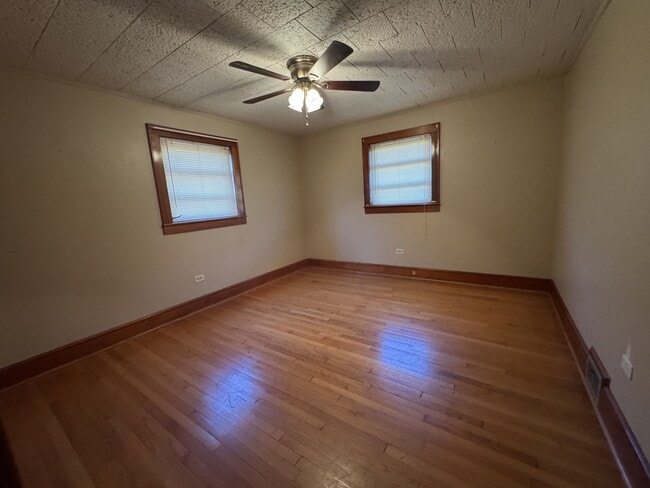 Building Photo - 5804 Elkin Hwy