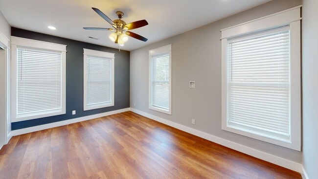 Building Photo - 1533 Forest Ave