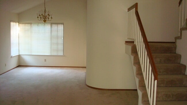 Building Photo - 22 Wexford Pl