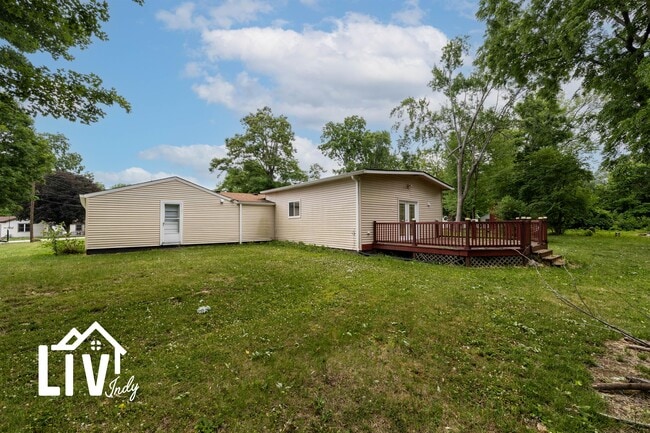 Building Photo - 1050 Janet Dr