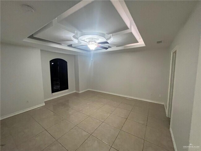 Building Photo - 3012 La Puerta Ave