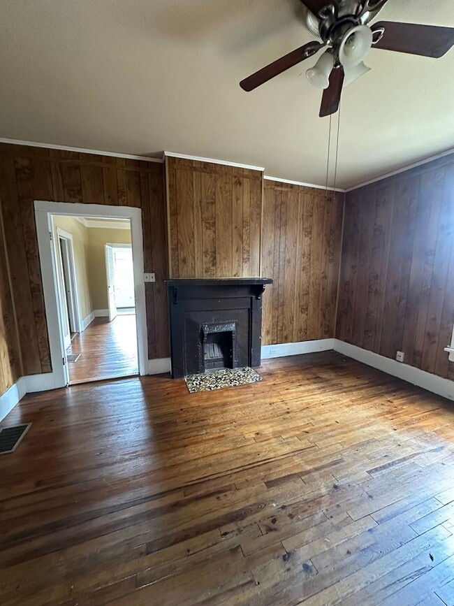 Building Photo - Rent NOW! Charming and spacious historic home in Porterdale Village featuring three bedrooms, two...