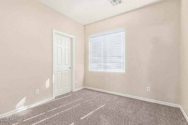 Building Photo - 14587 W Acapulco Ln