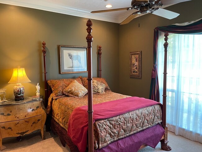 Guest Room 1 - 112 McGraph Cv