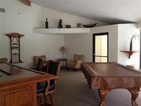 Building Photo - 2/1 Condo with screened porch and communit...