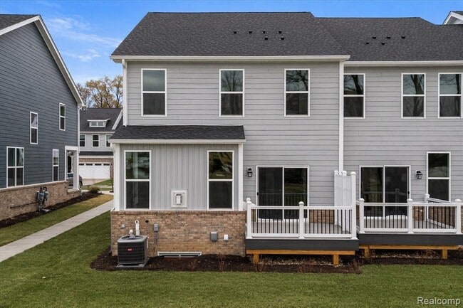 Building Photo - 10633 Barrett