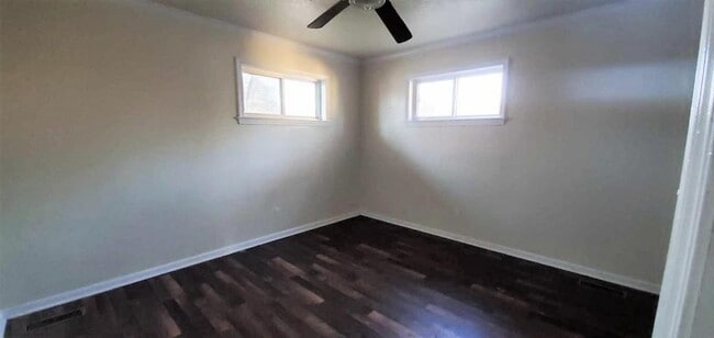 Building Photo - 304 Wind Ave NW