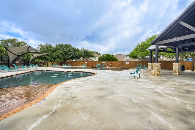 Building Photo - Beautiful 4 Bedroom Home