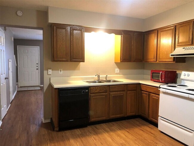 Building Photo - 3047 Olympia Drive