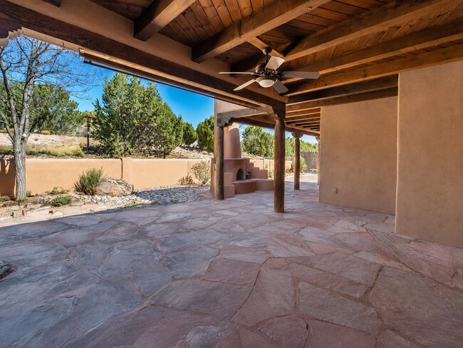 Building Photo - 61 Paseo Del Antilope