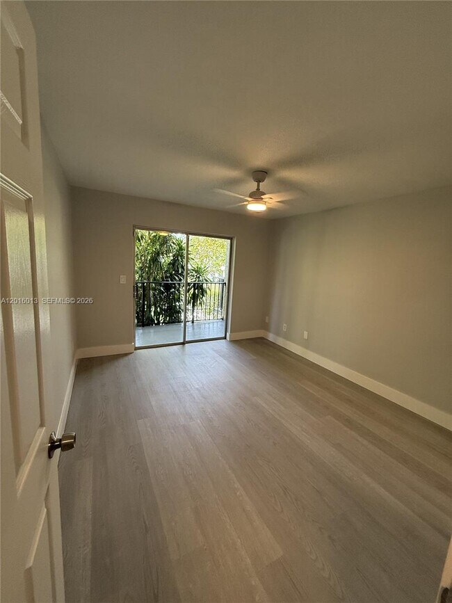 Building Photo - 8500 SW 109th Ave