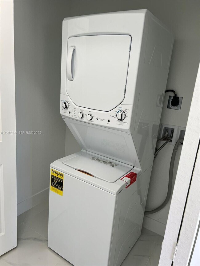 Building Photo - 11982 SW 213th St