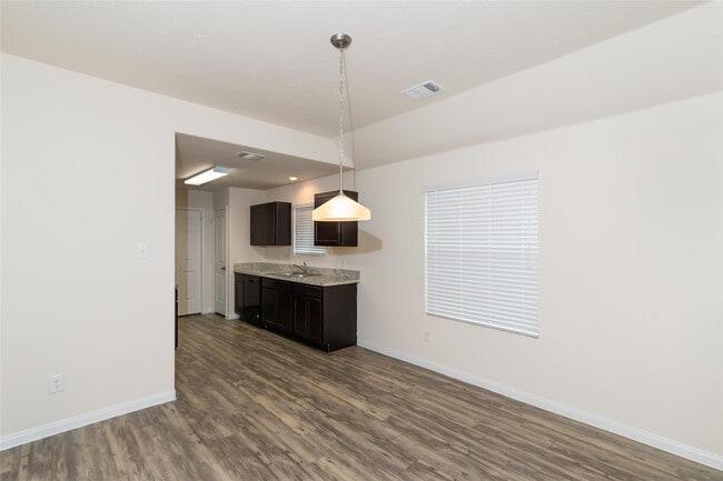 Building Photo - 10338 Sunset Glow Ave