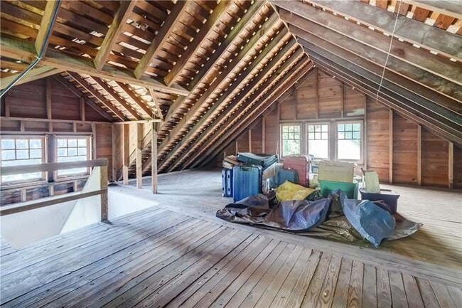 Building Photo - 144 Deerfield Dr