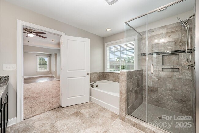 Building Photo - 1361 Rainier Dr