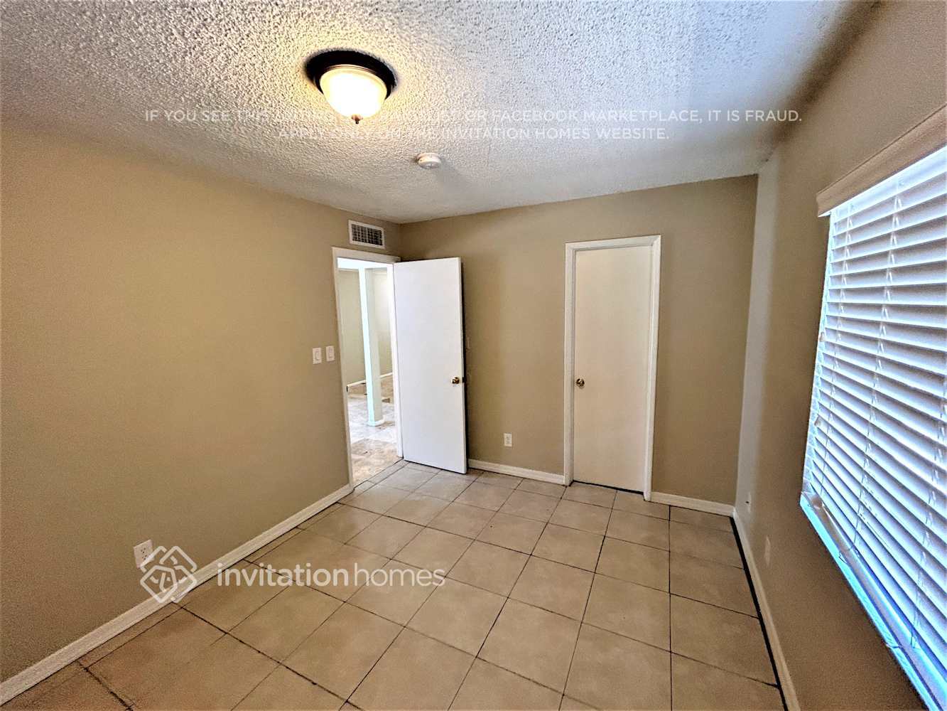 Building Photo - 4319 N 79th Dr