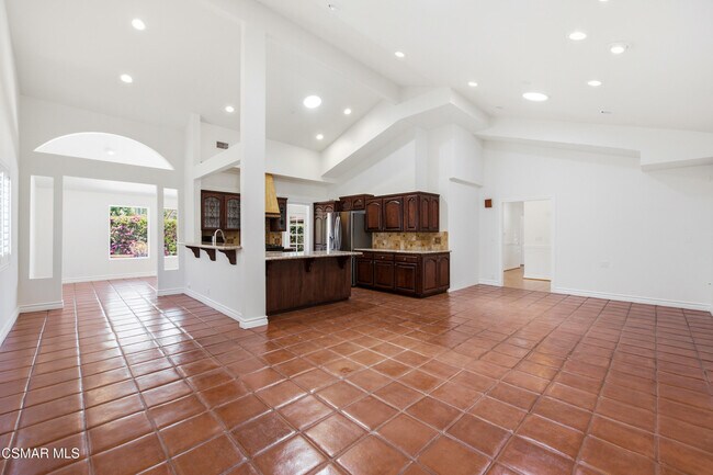 Building Photo - 1090 Elfstone Ct