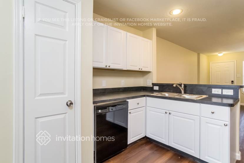 Building Photo - 8606 Chaletford Dr