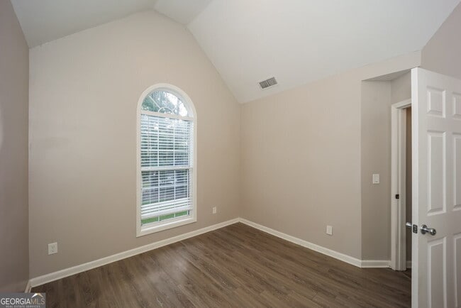 Building Photo - 91 Mosswood Trail
