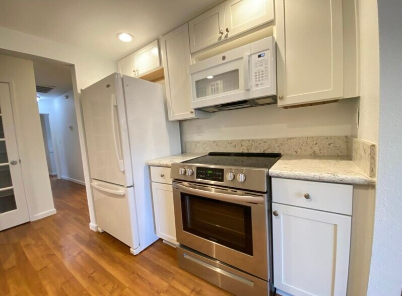 Building Photo - 2308 Filmore Ln
