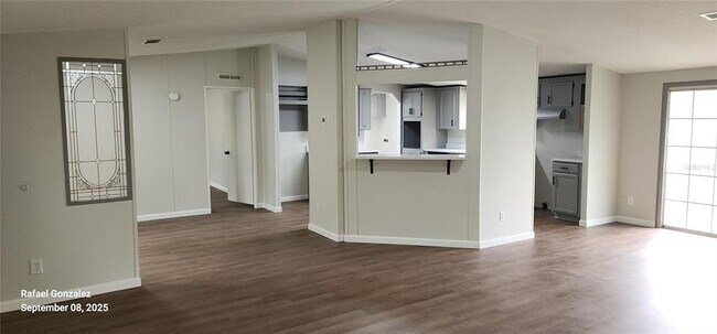 Building Photo - 33163 Cassandra Way