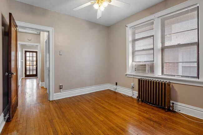 Building Photo - 4955 Tholozan Ave