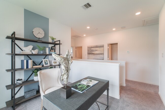 Building Photo - 442 Lake Day Dr