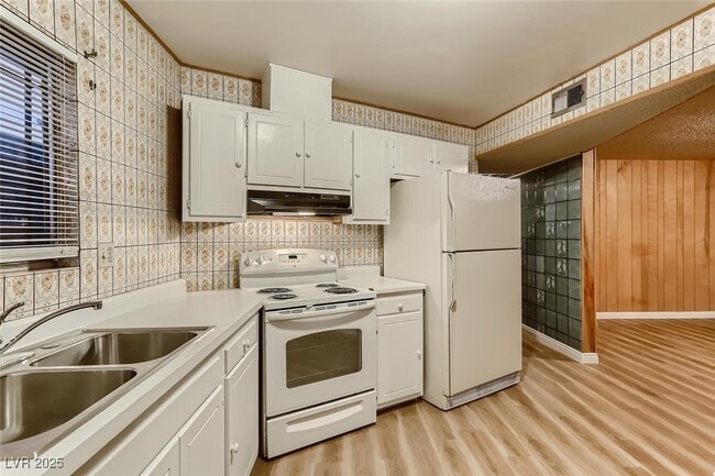 Building Photo - 3705 Haddock Ave