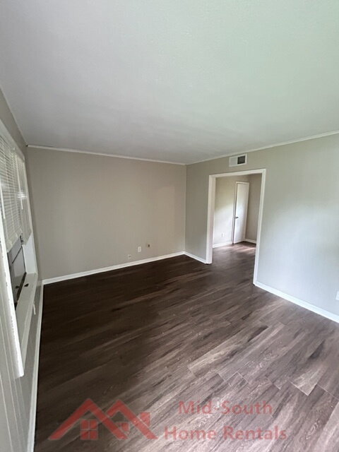 Building Photo - 815 Carol Ann Cove