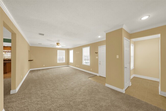 Building Photo - 10210 Moers Rd